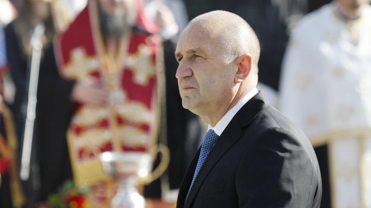 Радев: Пак се появиха политикани, които сеят разделение