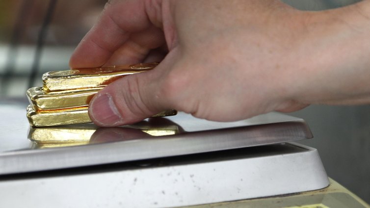 Осака получи анонимно дарение от 21 кг златни кюлчета за ремонт на водопроводи