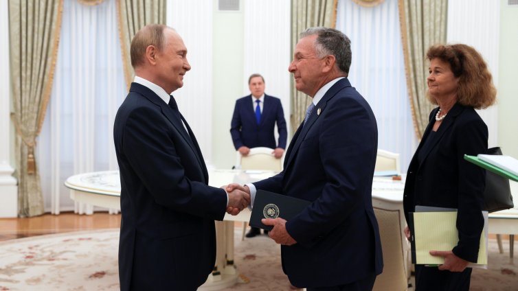 За Путин срещата на върха с Тръмп е ключова за постигане на целите на Украйна
