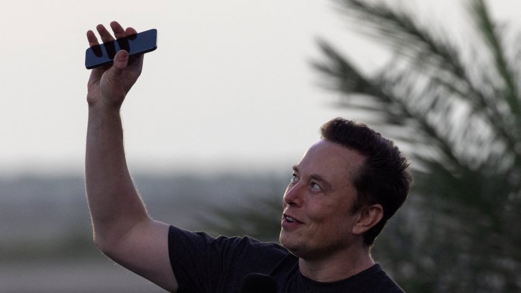 Мъск за AI: Може да ни направи проспериращи, но и да ни убие като Терминатор