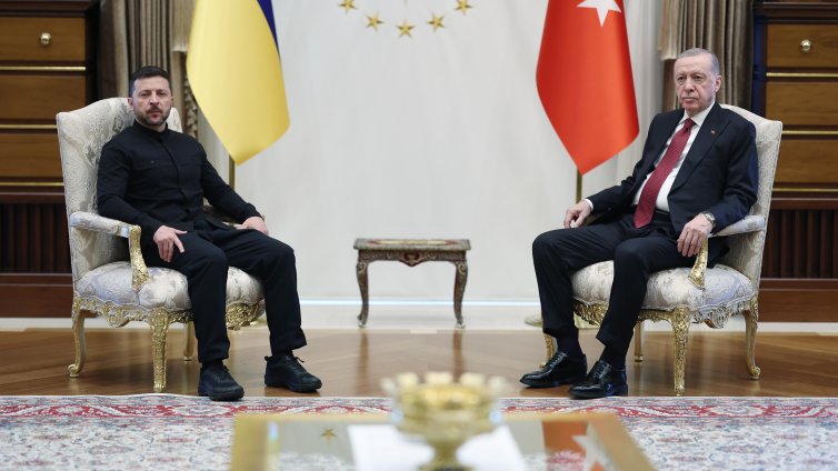 Зеленски ще изпрати делегация в Истанбул, но заяви, че Русия не приема преговорите сериозно 