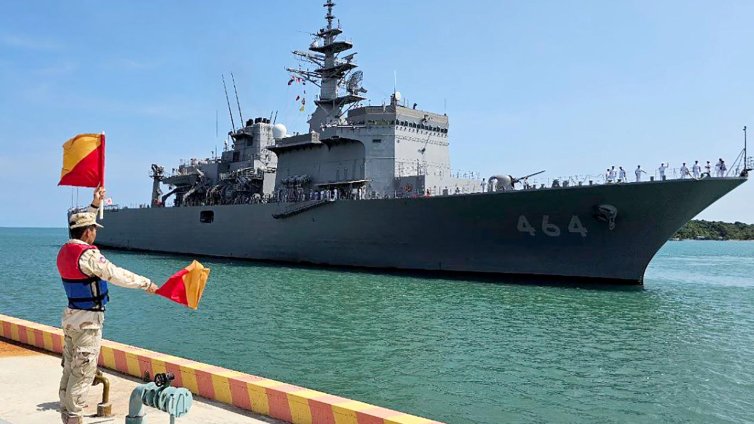 Китай проучва морските дъна, заради сблъсъци с военноморски съперници