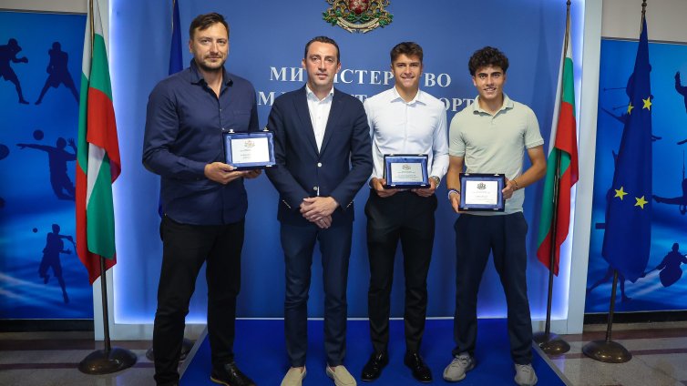 Спортният министър награди тенисистите Иван Иванов и Александър Василев