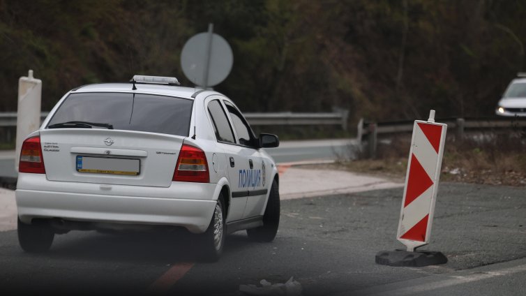 Хванаха шофьора на тира, избягал след катастрофата край Прохода на Републиката
