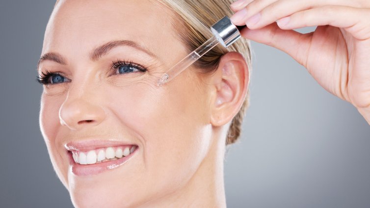 Защо ретинолът след 35 е важен за кожата?