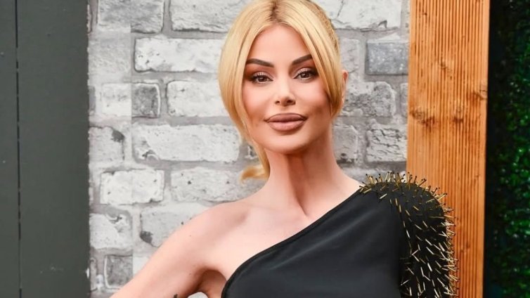 Светлана Василева пак в драма: Счупи страничното огледало на новия си, биел я