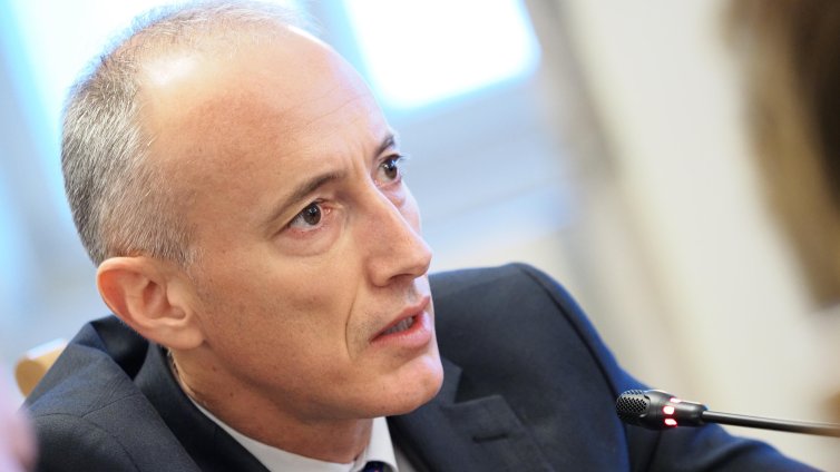 Изпитът по математика в 7-и клас няма да включва задачи от природните науки 