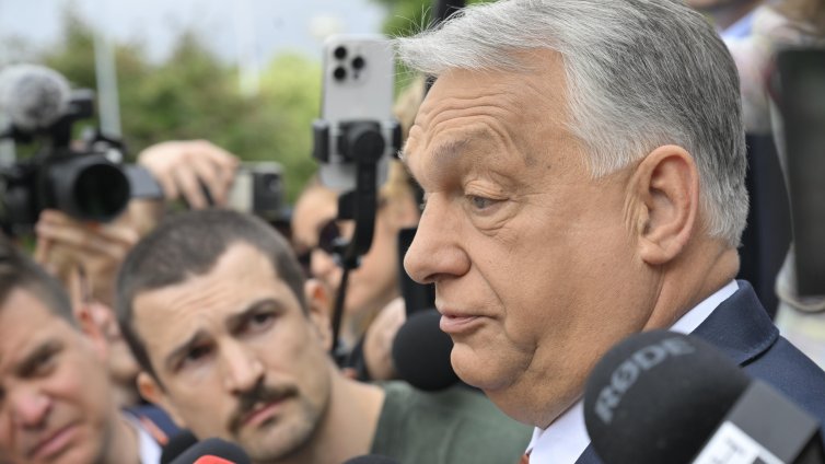 "Фидес" преизбра Орбан за лидер