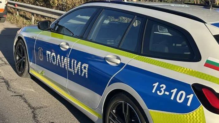 ТИР се завъртя на "Тракия", отново огромно задръстване