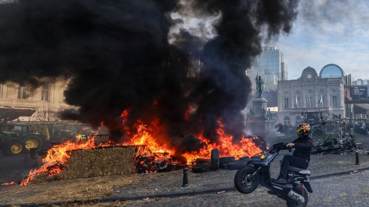 Почистиха над 50 тона отпадъци след фермерския протест в Брюксел