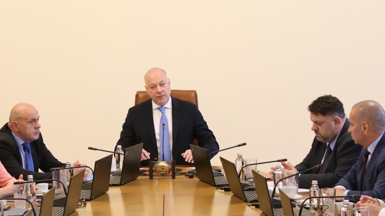 Желязков откри нова детска градина в Костинброд