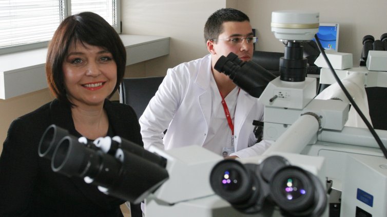 &Pi;poф. Mиpocлaвa Kaдypинa ocъди пpoĸypaтypaтa зa 90 000 лв. 