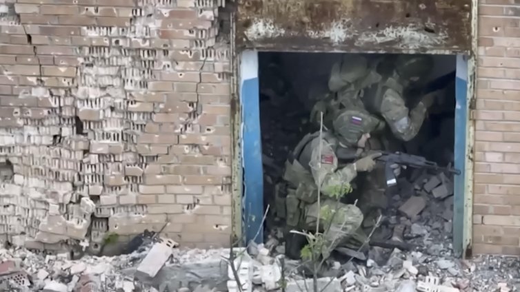 Руски военен дезертьор, предал данни на Франция, загуби паметта си и не може да ходи