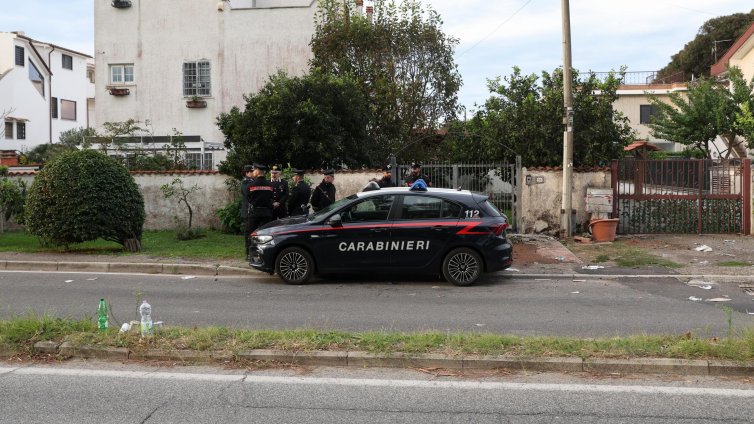 Заради забележка: Румънци пребиха до смърт италианец пред очите на сина му