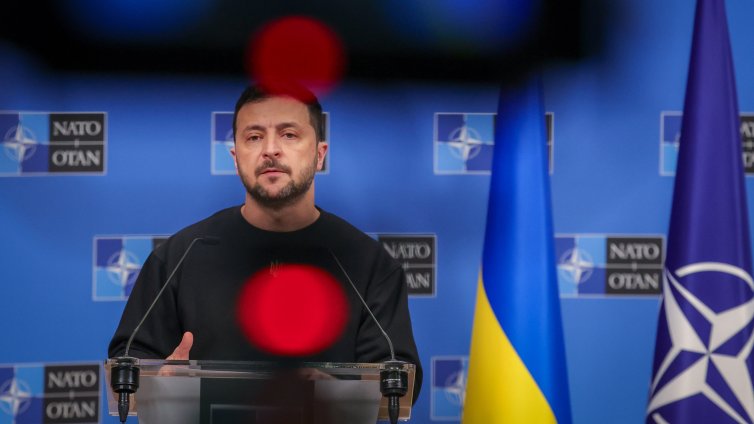 Зеленски: Украйна е готова за преговори, Русия да спре от 12 май огъня