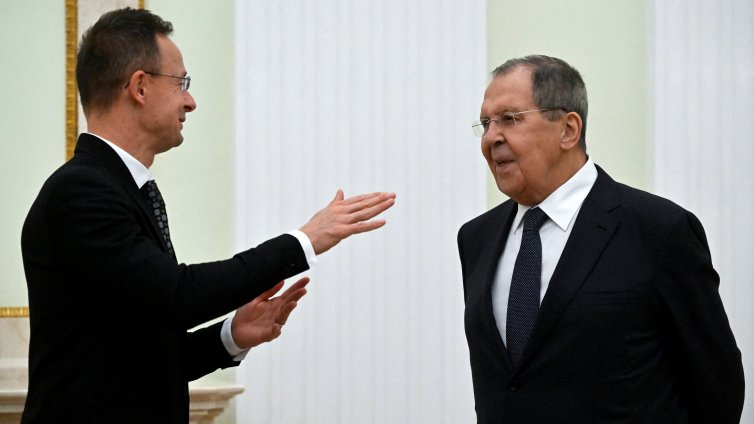 Унгарски външен министър: 2025 г. беше годината на изолацията на ЕС