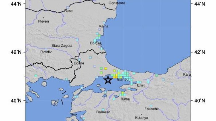 Сегмент с дължина 15 км се е разкъсал при вчерашния трус в Истанбул