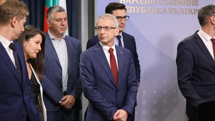Денков предупреди: Протестите ще стават все повече, могат да прераснат и в бунтове