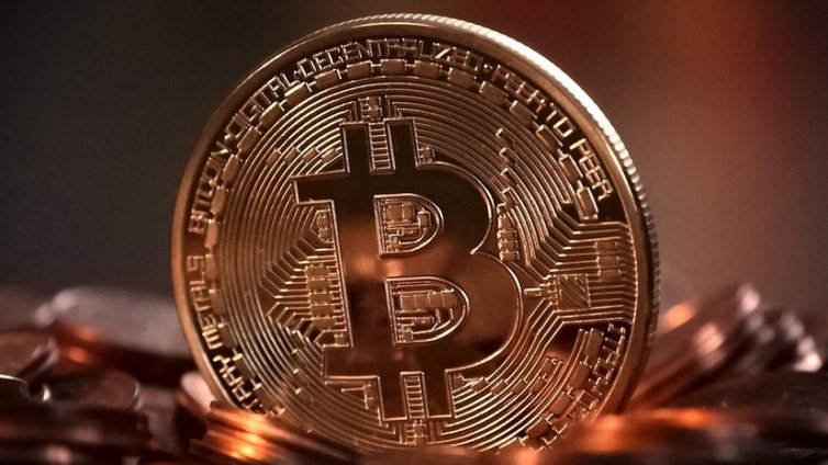 Губим ли кеша? Иновации в плащанията, търсят се перфектните пари за 21-ви век