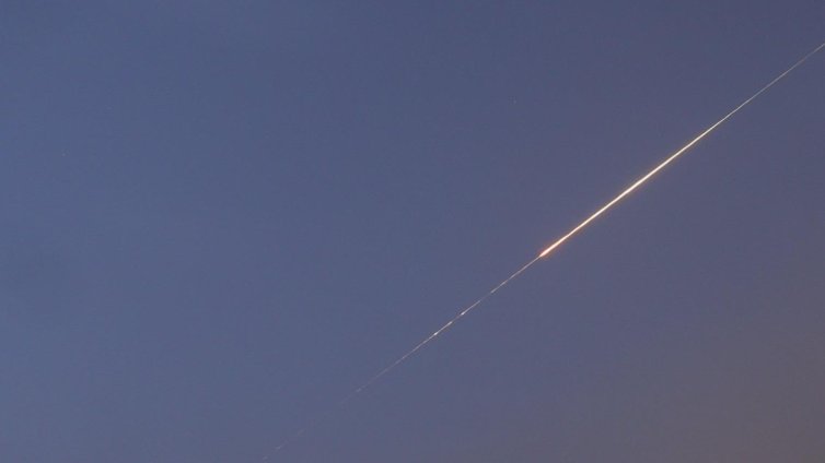 Русия започна евакуация на 198 служители от иранска АЕЦ