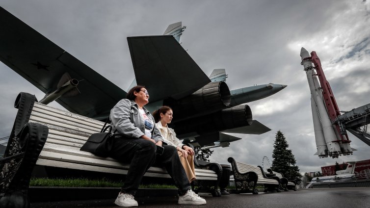 Защо Су-27 Flanker се бие и за Русия, и за Украйна?