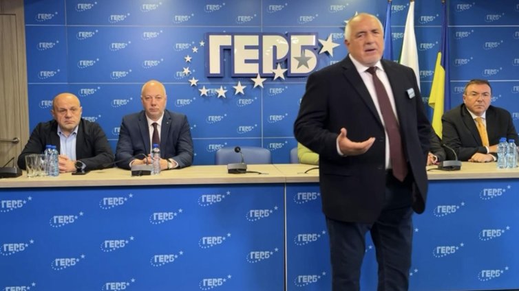 Борисов разтресе държавата и коалицията, чака се отговора на БСП и ИТН