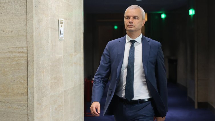 Костадинов за Закона за пътищата: Купувате си кон, правите си каруца и се връщате в 18 век