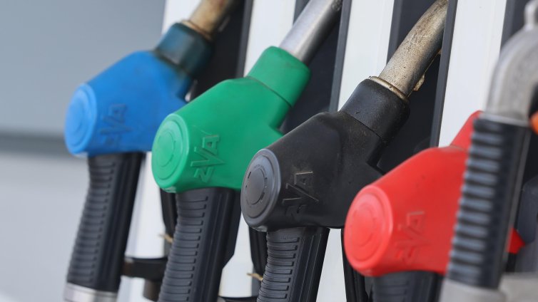 Очаква се скок на цените на горивата у нас с още 10-15% 