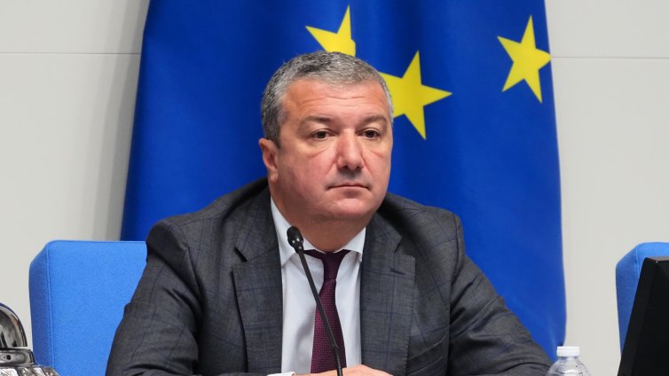 България трябва да докаже, че „Лукойл” е независима от руската собственост