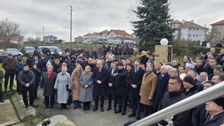 Митинг на ДПС-НН в памет на жертвите на Възродителния процес 