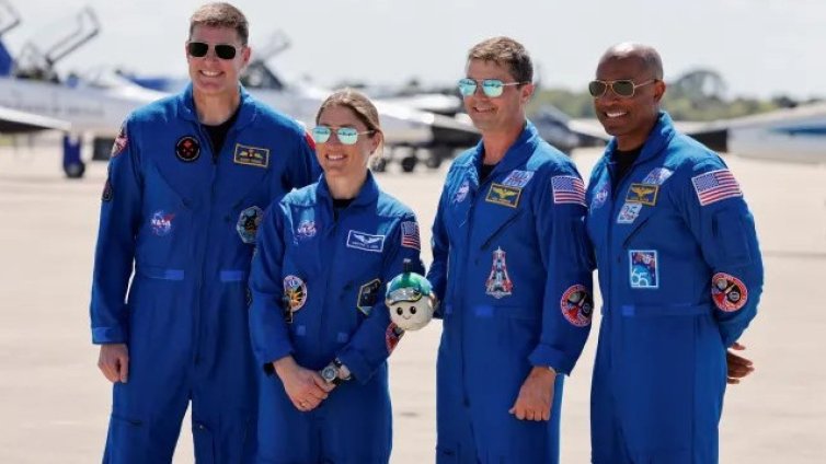 Обратно броене за &bdquo;Артемис II&ldquo;: Полетът до Луната може да е днес