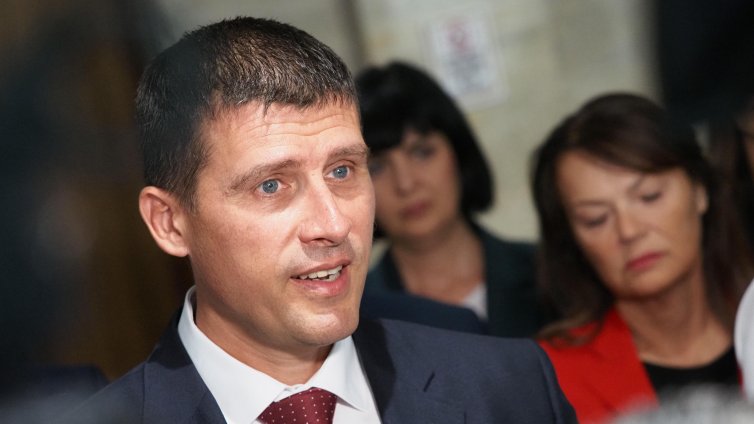 Ивелин Михайлов: Има хора от ГЕРБ, които се чувстват застрашени от Пеевски