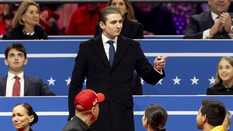  Барън Тръмп вече живее в Белия дом 