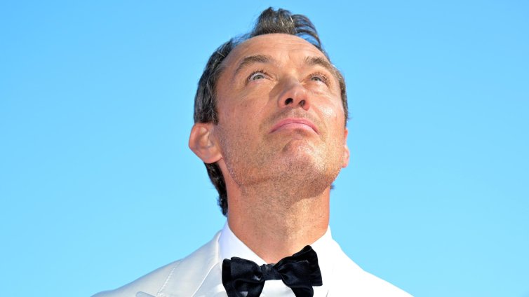 Джуд Лоу за образа на Путин: Беше предизвикателство заради безизразното му лице