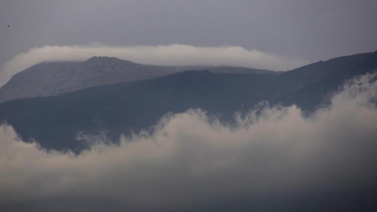 Дъжд ще вали през целия ден, в планините - мокър сняг