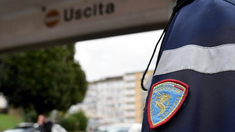 Българка с OnlyFans укрила доходи за половин милион евро в Италия