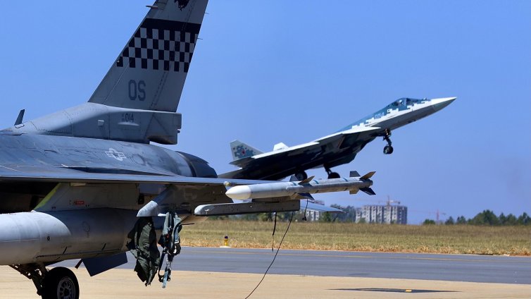 Су-75 Checkmate: Русия обещава първи полет преди края на 2026 г.