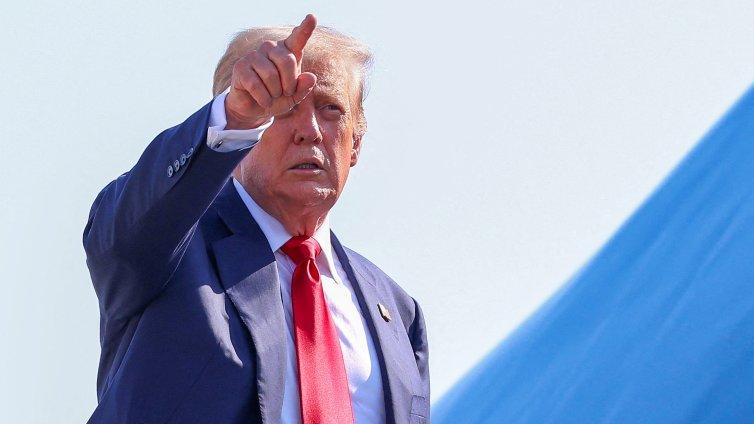 Тръмп обмисля вторични санкции върху Русия