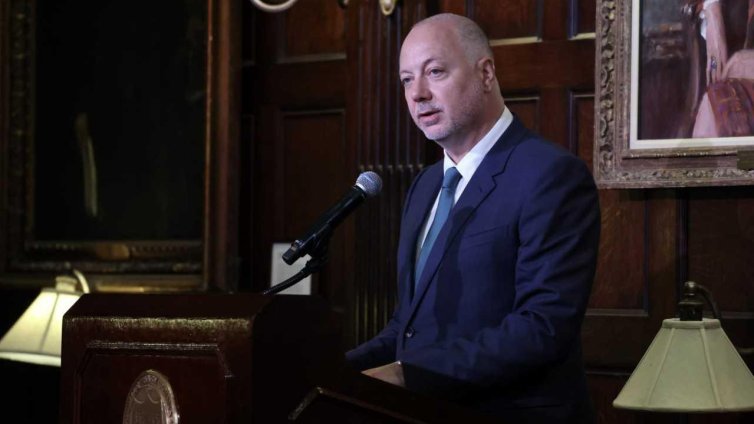 Премиерът  за националите по волейбол: Изключителен успех! 