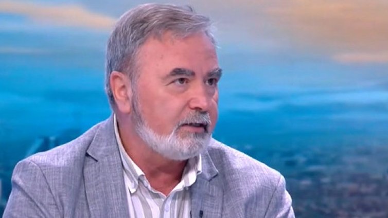 Доц. Кунчев: Ще се имунизирам срещу грип, но не и срещу COVID засега