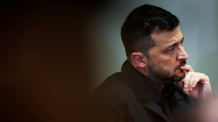 Зеленски предупреждава за опасна нова надпревара във въоръжаването