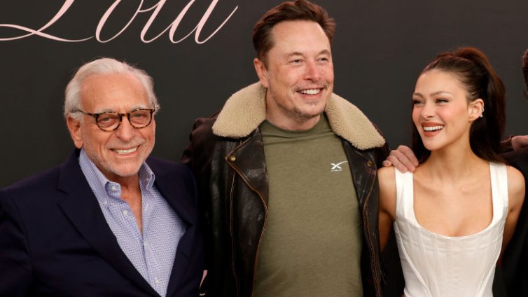 Кланът Бекъм срещу клана Пелц: Кое от двете враждуващи семейства е по-влиятелно?