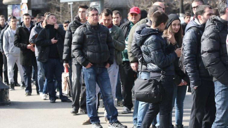 Треска за билети: Левски разпродаде &bdquo;Герена&ldquo; в очакване на титлата