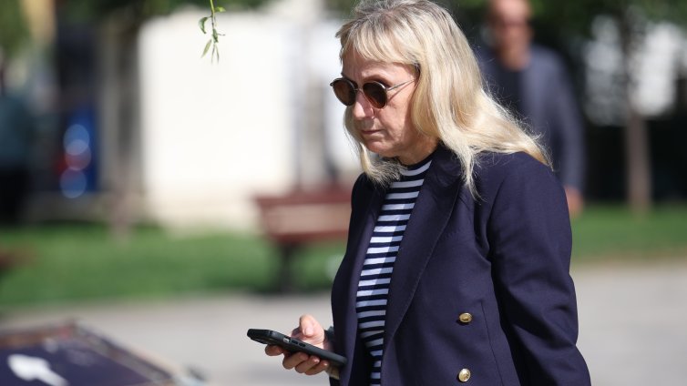 Елена Йончева: Моряците ни са в добро състояние