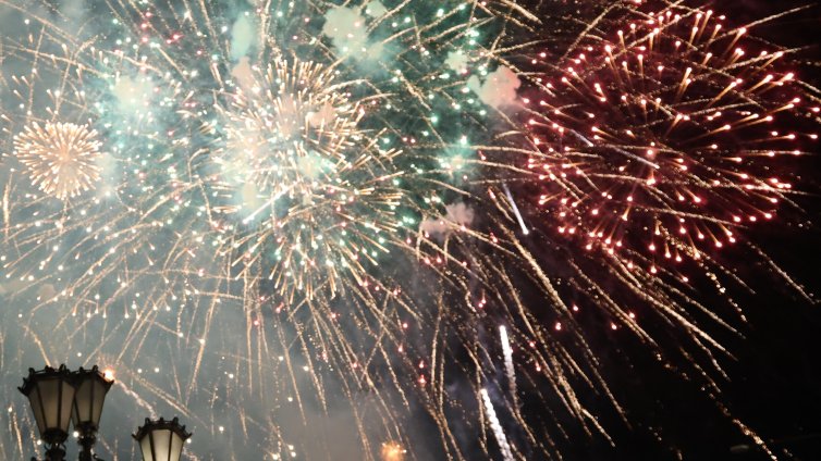 Бум, бум! Христос Воскресе! Недоволство в Бургас срещу заря навръх Великден