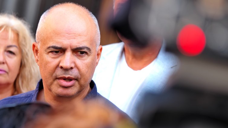 Георги Свиленски: Радев не е показал с нищо, че е ляв политик