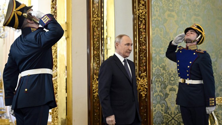 Путин обръща "специално внимание" на ядреното въоръжаване