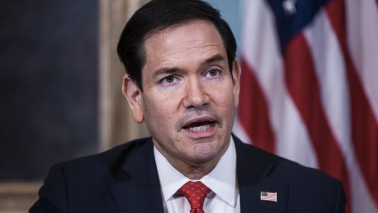 Рубио сравни иранската блокада на Ормузкия проток  с икономическо ядрено оръжие