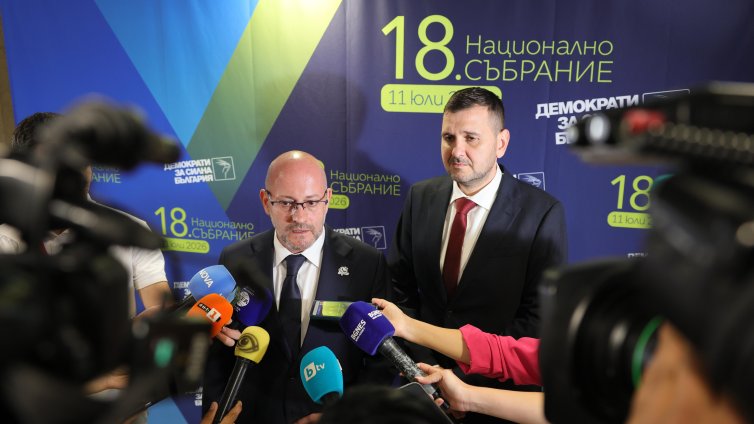 ДСБ също иска оставката на Михаела Доцова