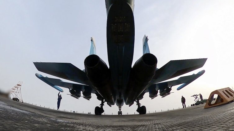 Су-34 и Су-35С: Колко бойни самолета успява да произведе Русия за година?